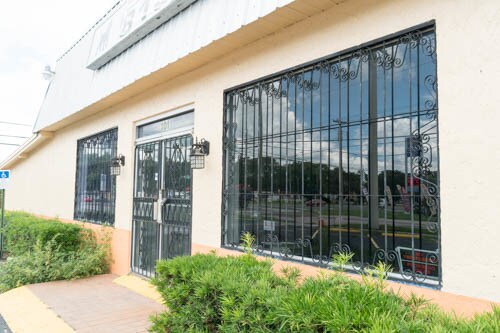 More Photos Of 101 S Saint Cloud Ave, Valrico Storefront Retail Office For Lease