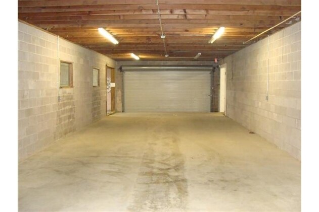 More Photos Of 8602 Broadway St, Galveston Warehouse For Sale