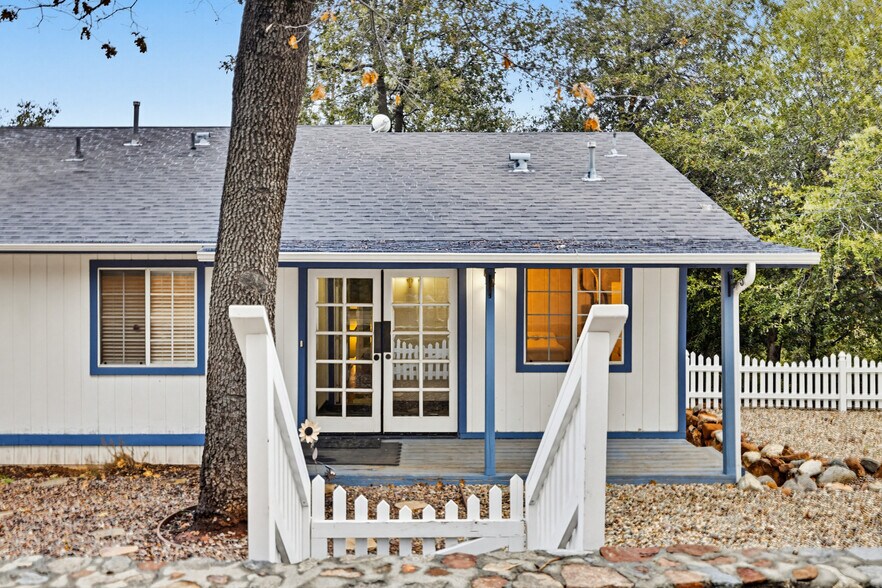 More Photos Of 17009 Iron Springs Rd, Julian Multifamily For Sale