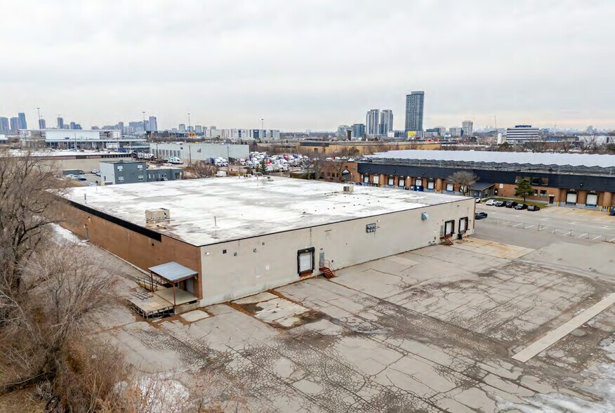 More Photos Of 40 Butterick Rd, Toronto Manufacturing For Sale