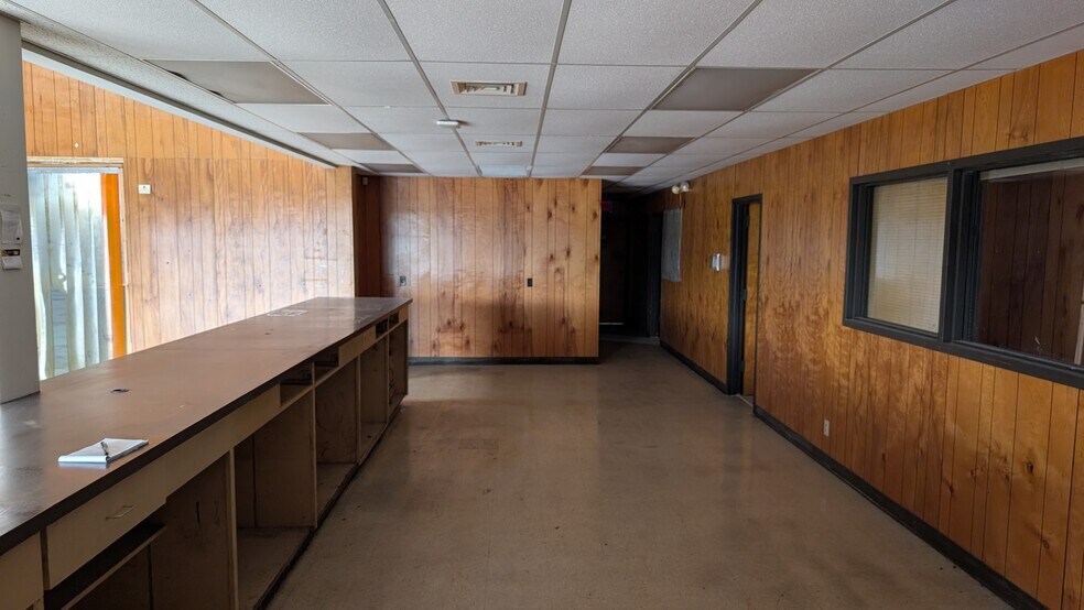 More Photos Of 4702 Baldwin Blvd, Corpus Christi Warehouse For Lease