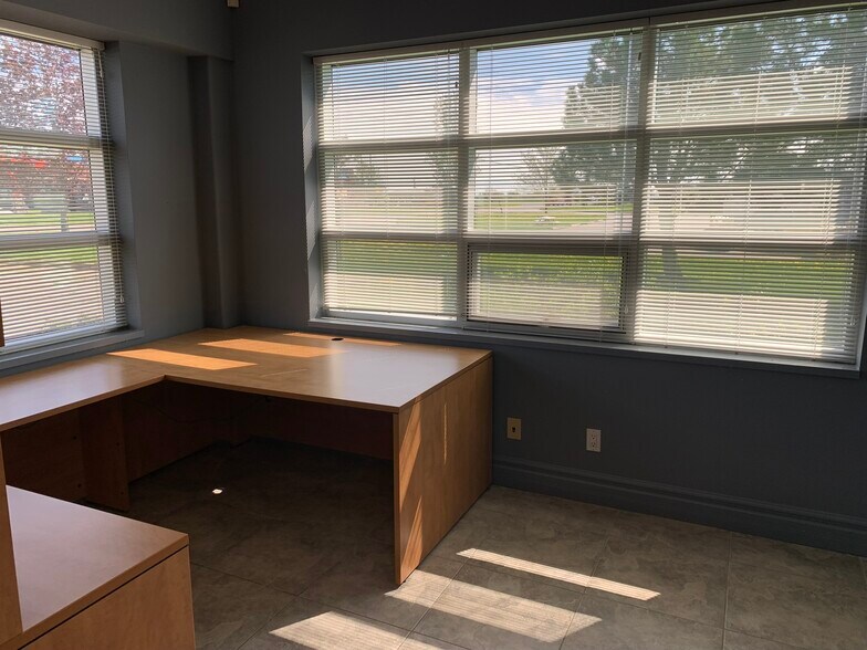 More Photos Of 5 Hyland Dr, Blenheim Manufacturing For Lease