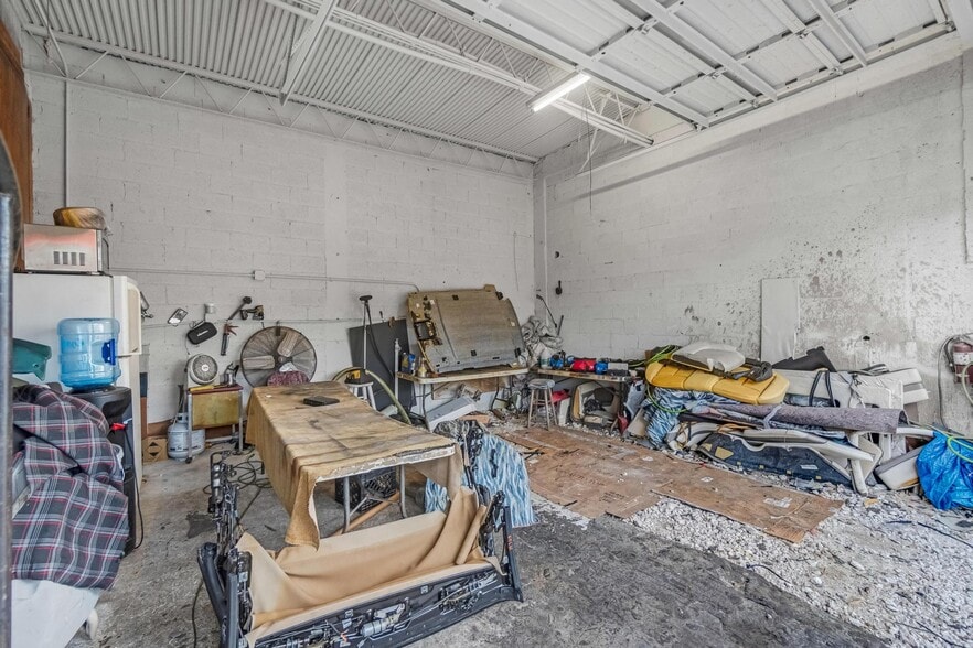 More Photos Of 2111 SW 31st Ave, Hallandale Beach Warehouse For Sale