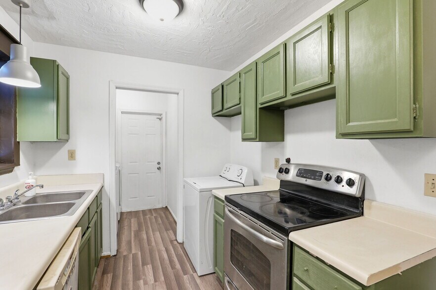 More Photos Of 207 SE 6th Ave, Okeechobee Multifamily For Sale