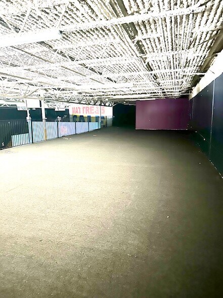 More Photos Of 16745 N I-45 Fwy, Houston Industrial For Sale