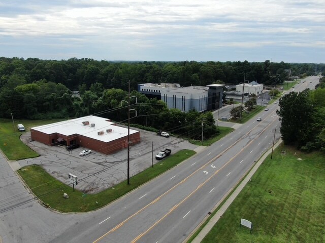 More Photos Of 1744 Westchester Dr, High Point Health Club For Lease