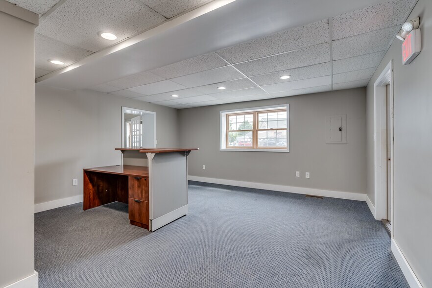 More Photos Of 708 James St, Clayton Office For Sale