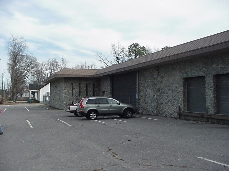 More Photos Of 1433 S Franklin St, Rocky Mount Warehouse For Sale