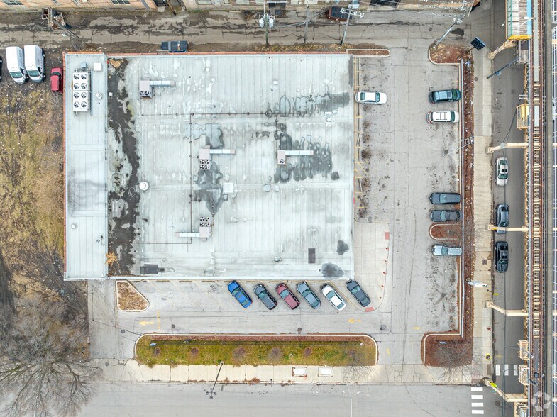 More Photos Of 344 E 63rd St, Chicago Supermarket For Sale