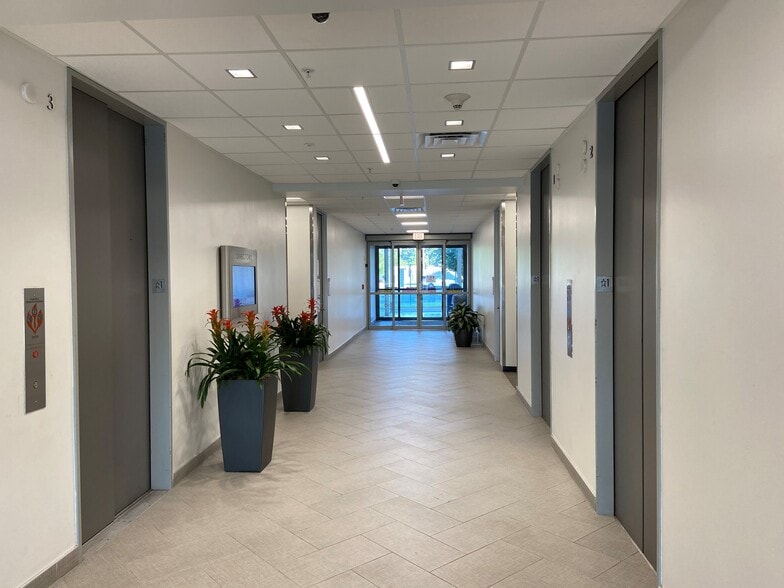 More Photos Of 1601 Main St, Richmond Medical For Lease