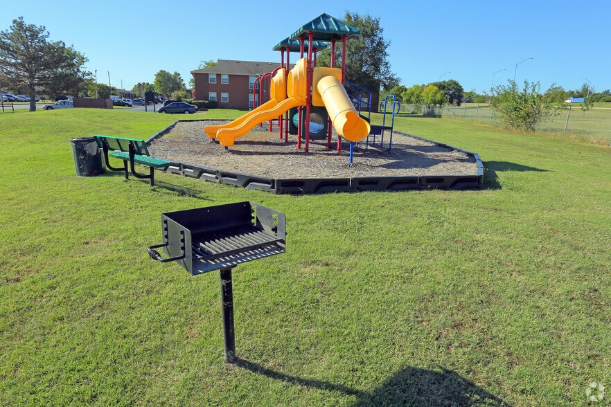 More Photos Of 6326 S 107th East Ave, Tulsa Apartments For Sale