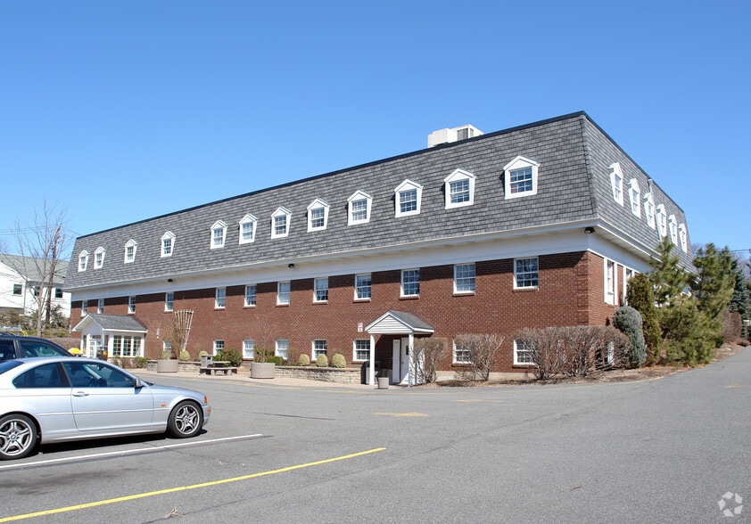 More Photos Of 145 N Franklin Tpke, Ramsey Office For Lease