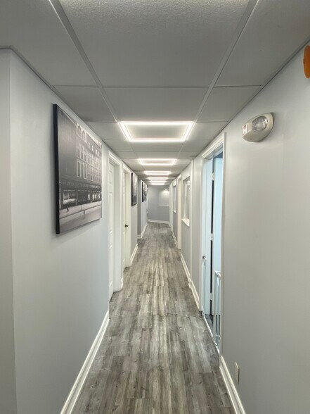 More Photos Of 2101 NW 33rd St, Pompano Beach Unknown For Lease