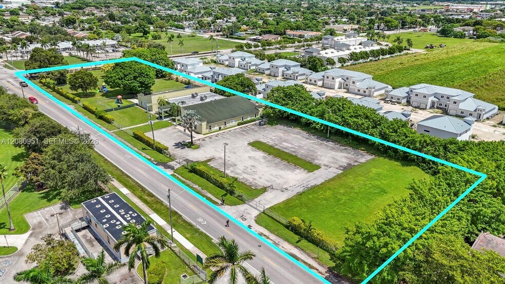 More Photos Of 735 NE 12th Ave, Homestead Land For Sale