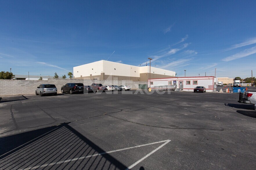 More Photos Of 2180 Pama Ln, Las Vegas Land For Lease
