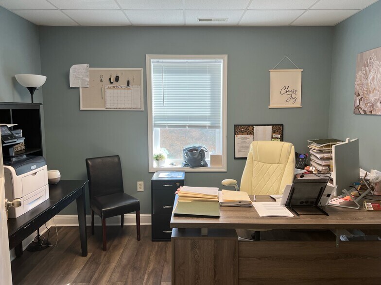 More Photos Of 16038 Seneca Trl N, Maxwelton Office For Sale