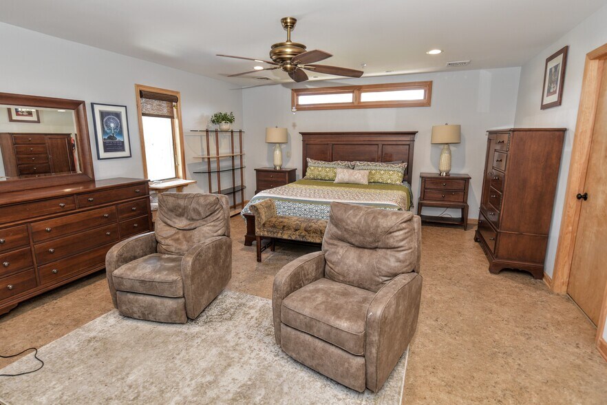 More Photos Of 455 Newark Pompton Tpke, Wayne Office Residential For Lease