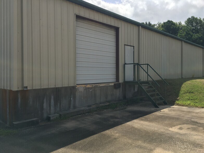 More Photos Of 427 S Glenwood Blvd, Tyler Warehouse For Sale