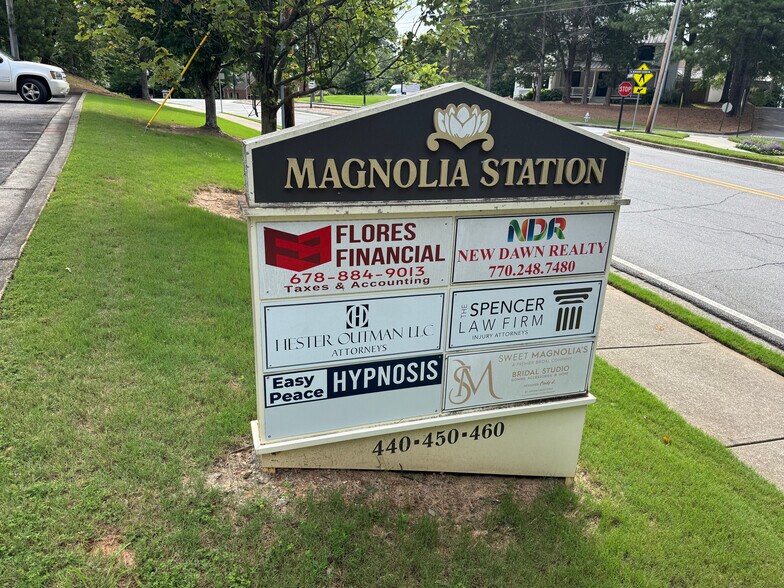 More Photos Of 440 S Peachtree St, Norcross Loft Creative Space For Lease