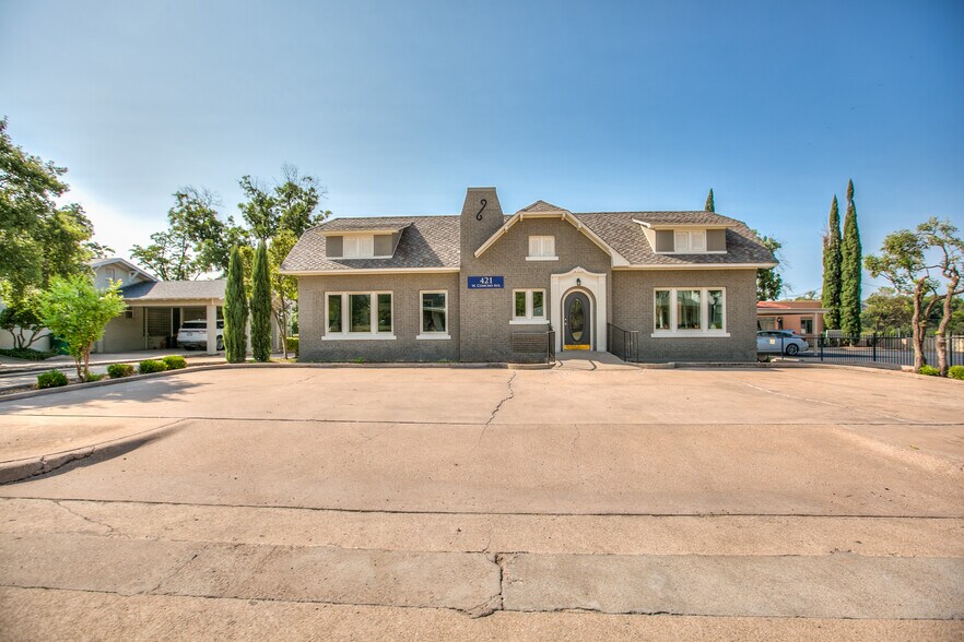 Primary Photo Of 421 W Concho Ave, San Angelo Office For Lease