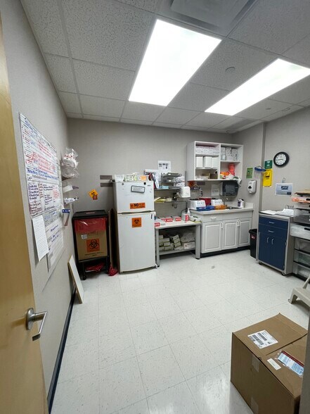 More Photos Of 101 Broadway, Brooklyn Office For Lease