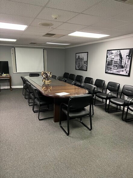 More Photos Of 523 Main St, Danville Loft Creative Space For Sale