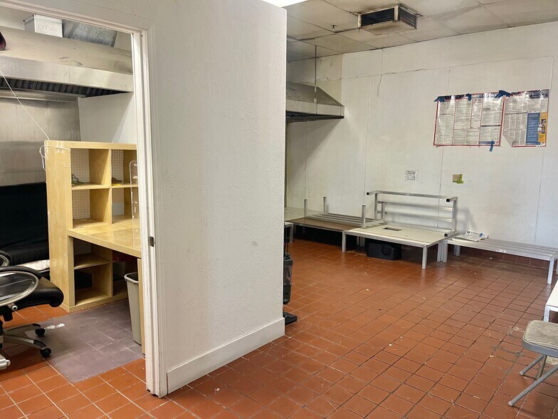 More Photos Of 213-217 W Winton Ave, Hayward Storefront For Lease