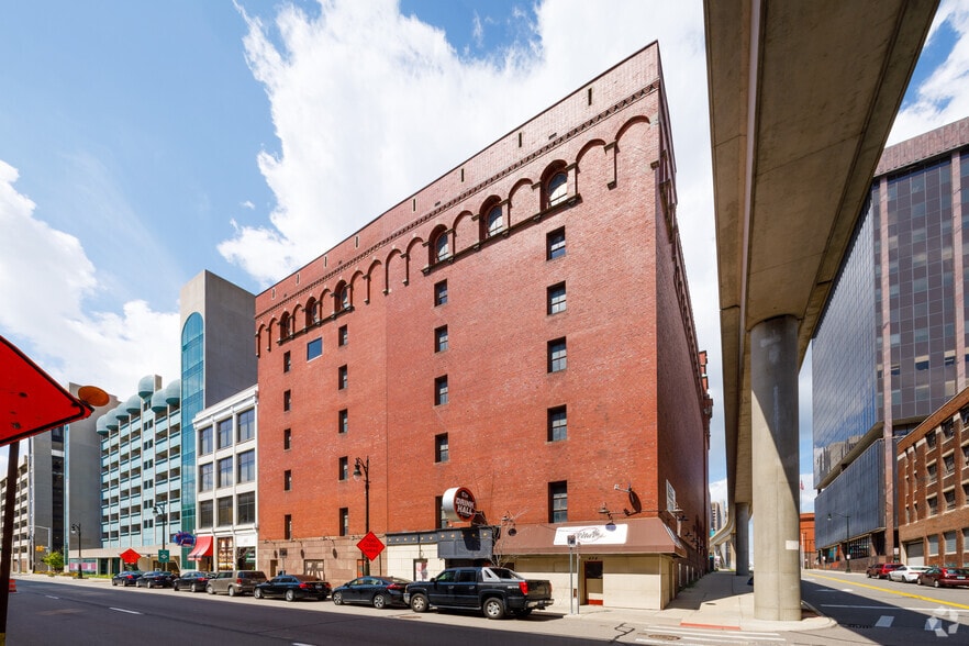 Primary Photo Of 623 Cass Ave, Detroit Showroom For Lease