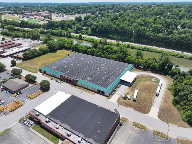 More Photos Of 301 Trade St, Danville Warehouse For Sale