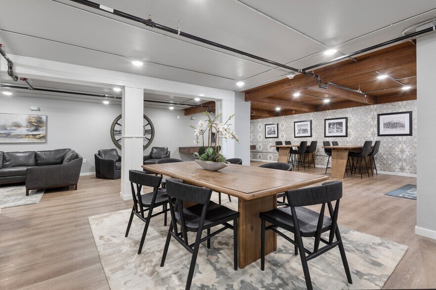 More Photos Of 1525 W Havens Ave, Mitchell Apartments For Lease