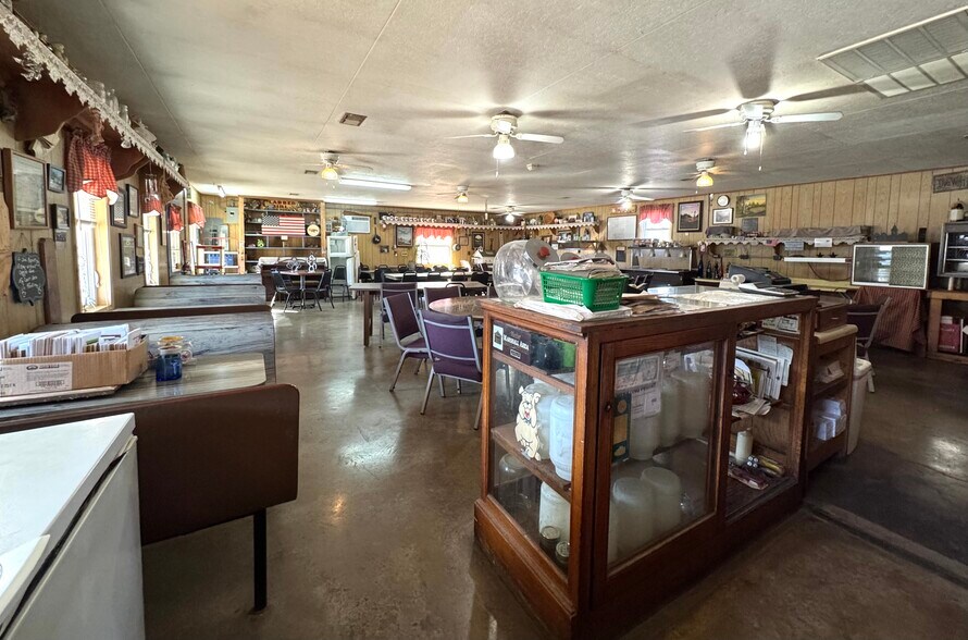 More Photos Of 11489 E Clarksville Rd, Marshall Restaurant For Sale