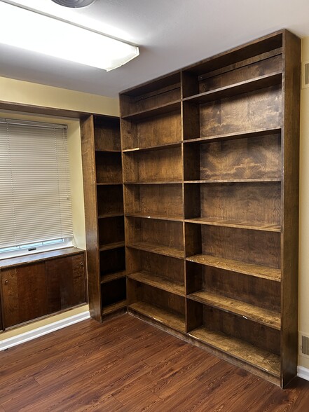 More Photos Of 140 E Butler Ave, Chalfont Office For Sale