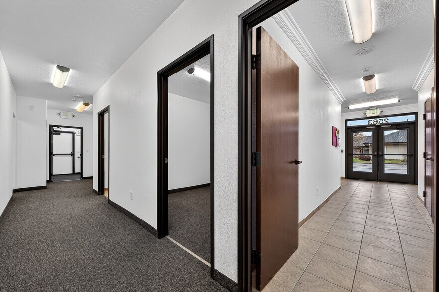 More Photos Of 2563 S Five Mile Ave, Boise Office Residential For Lease