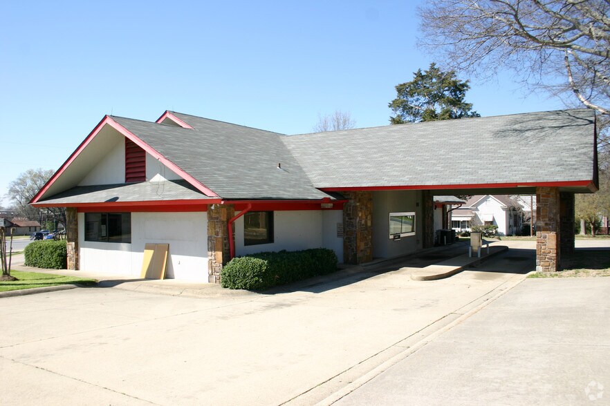 More Photos Of 609 N Main St, Benton Fast Food For Sale