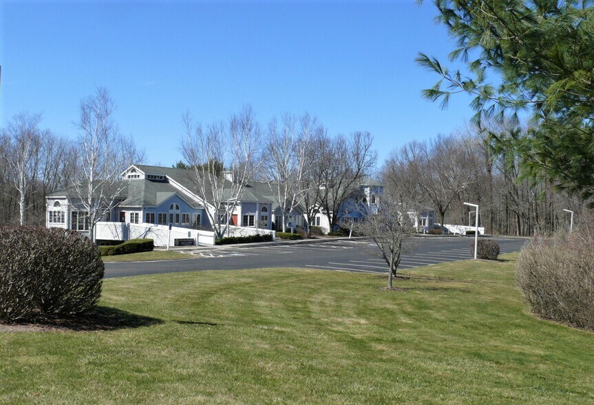 More Photos Of 384 Merrow Rd, Tolland Medical For Lease