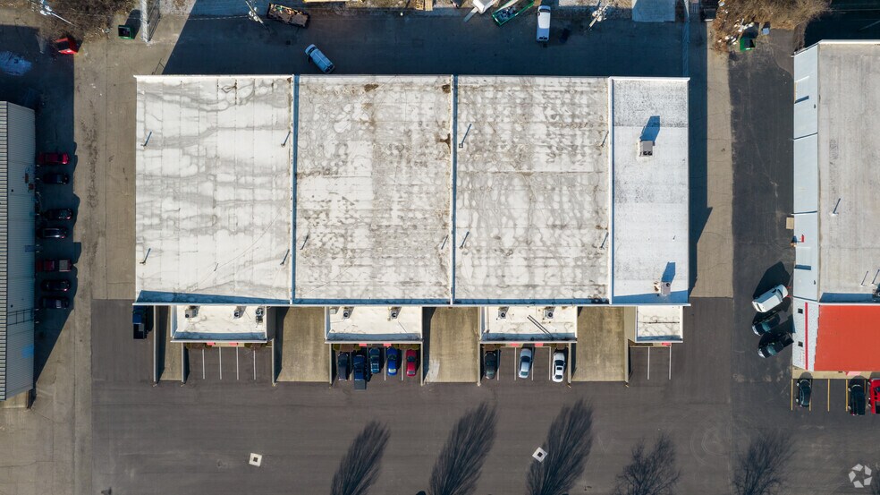 More Photos Of 2476-2500 Creekway Dr, Columbus Industrial For Lease