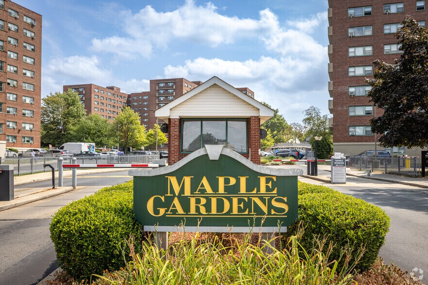 More Photos Of 20 Marshall St, Irvington Apartments For Lease