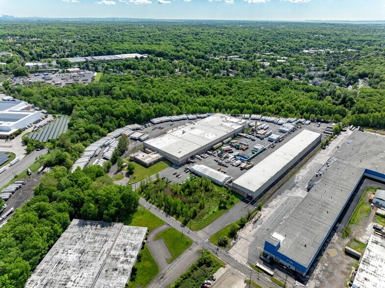 More Photos Of 20 Harmich Rd, South Plainfield Warehouse For Lease