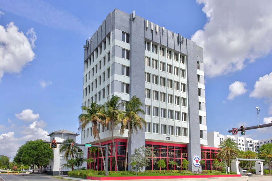 More Photos Of 225 N Federal Hwy, Pompano Beach Office For Lease