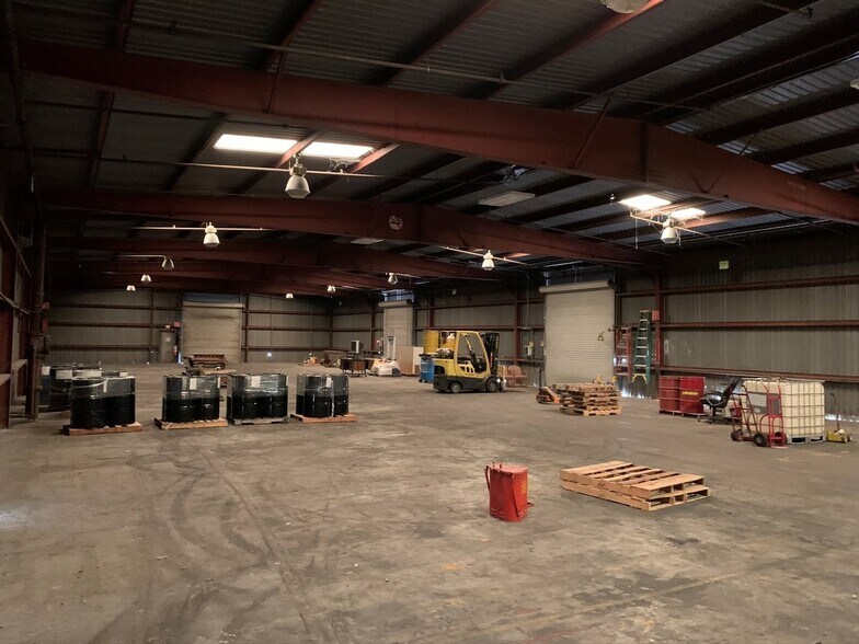 More Photos Of 218 Springfield Rd, Baton Rouge Warehouse For Sale