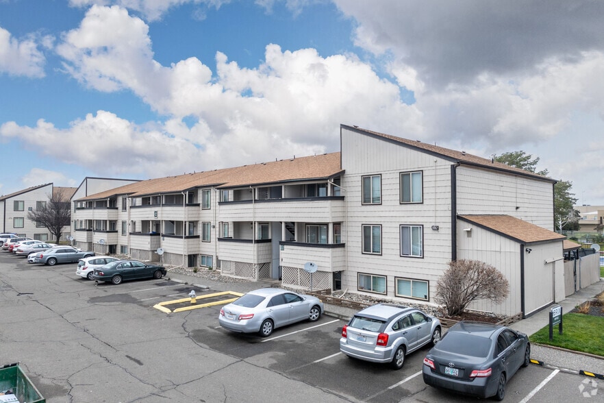 More Photos Of 465 N Arthur St, Kennewick Apartments For Sale