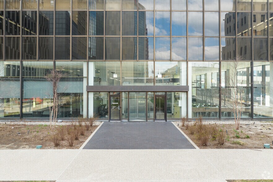 More Photos Of 200 N Saint Clair St, Toledo Office Residential For Lease