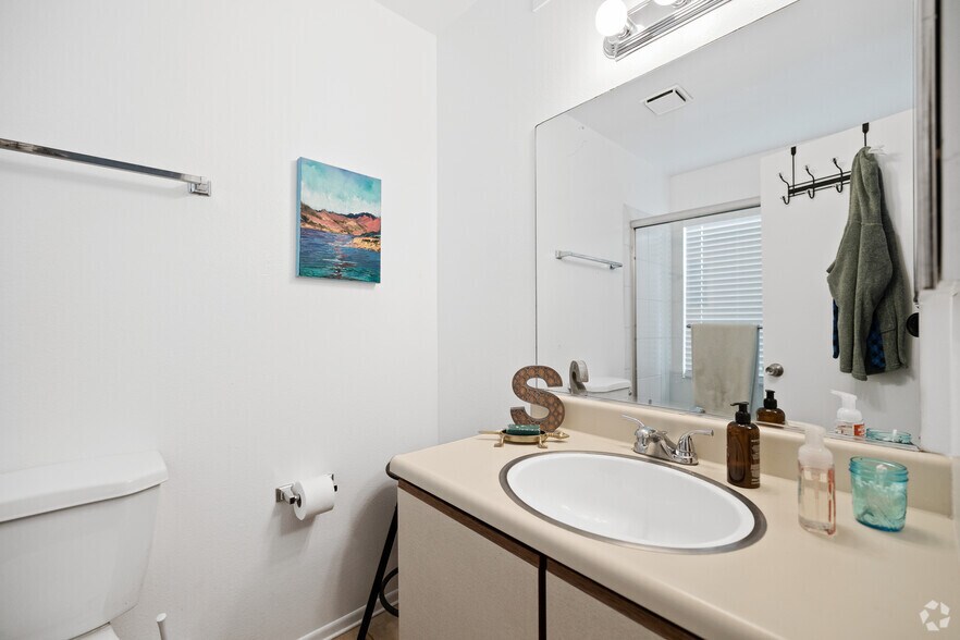 More Photos Of 73625-73665 Fred Waring Dr, Palm Desert Apartments For Sale