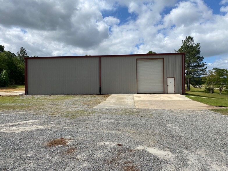 More Photos Of 902 Harris Industrial Blvd, Vidalia Warehouse For Sale