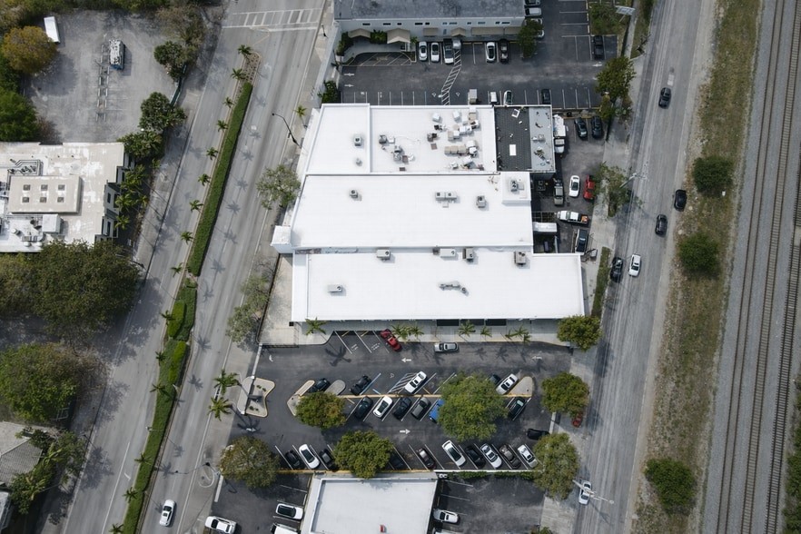 More Photos Of 5084 Biscayne Blvd, Miami General Retail For Lease