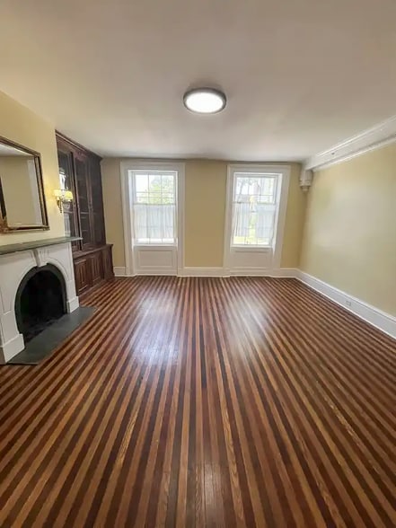 More Photos Of 39 N Court St, Westminster Apartments For Sale