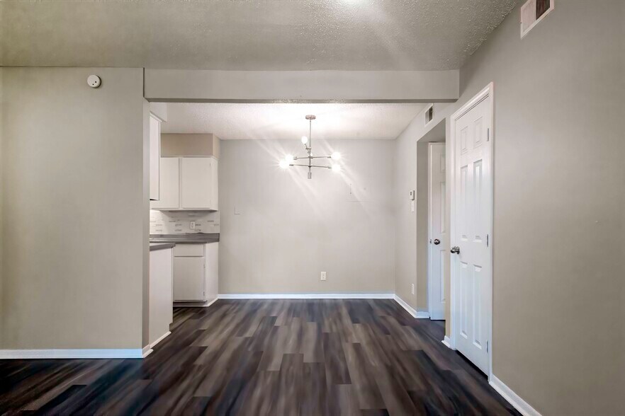 More Photos Of 5202 Bangor Ave, Lubbock Apartments For Sale