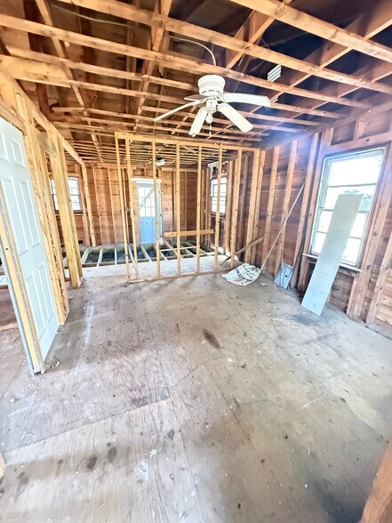 More Photos Of 3004 Rent Rd, Yadkinville Multifamily For Sale