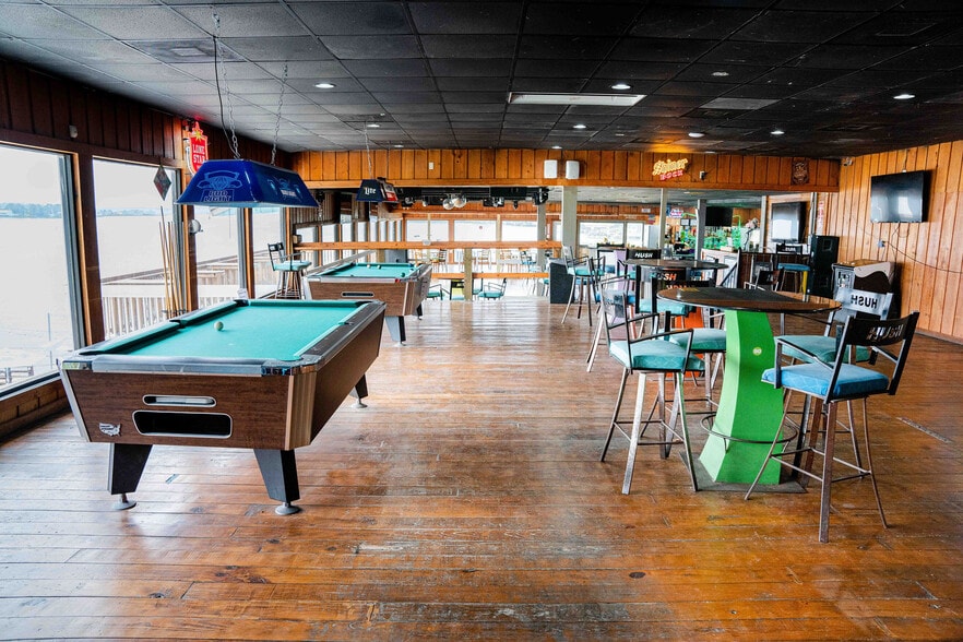 More Photos Of 371 Navaho Trl, Onalaska Hotel For Sale