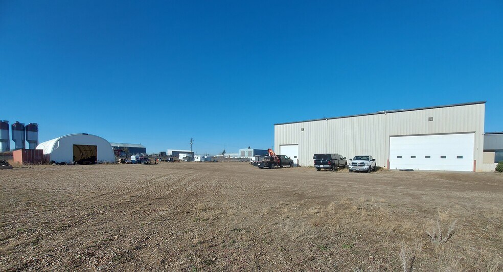 More Photos Of 27123 Hwy 597, Lacombe County Warehouse For Lease